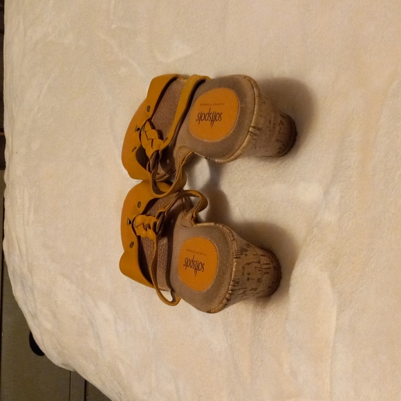 Shoes, clothes, most brands, 7-8M, most colors - Picture 2 of 4